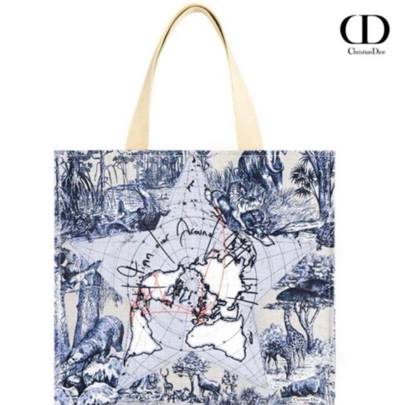 Dior Handbags - Dior Around the World big tote bag like new